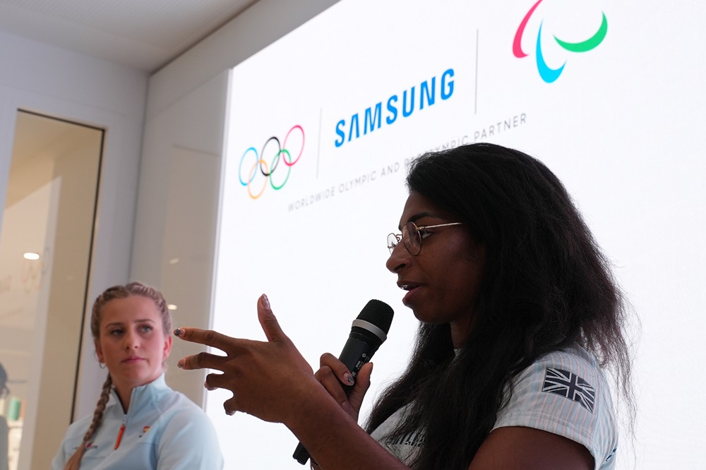 Samsung-Mobile-Team-Samsung-Galaxy-Paralympic-Games-Paris-2024-Kadeena-Cox-Desiree-Vila_main6