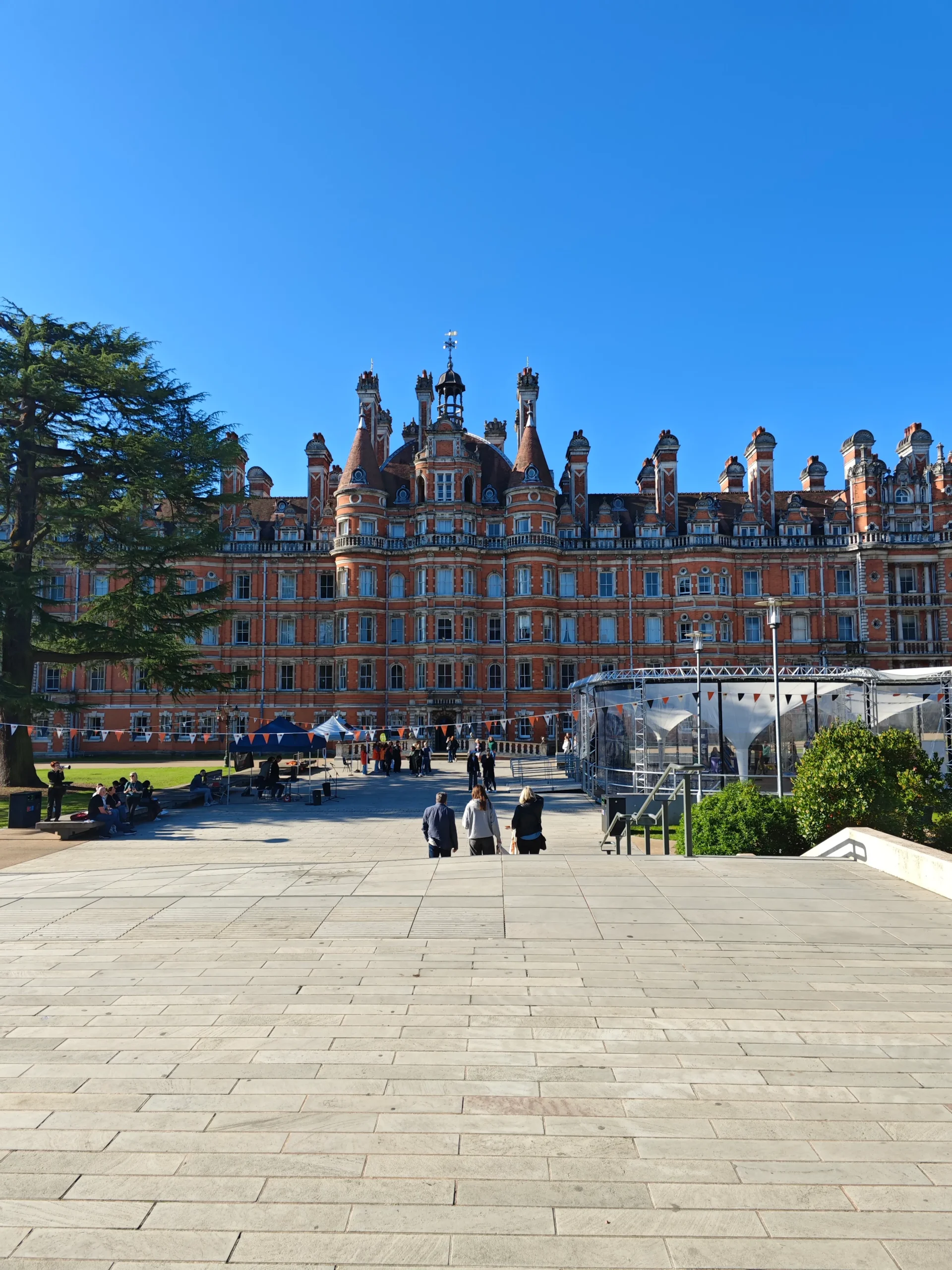 Xiaomi-Mix-Flip-50Mp-Royal-Holloway.webp