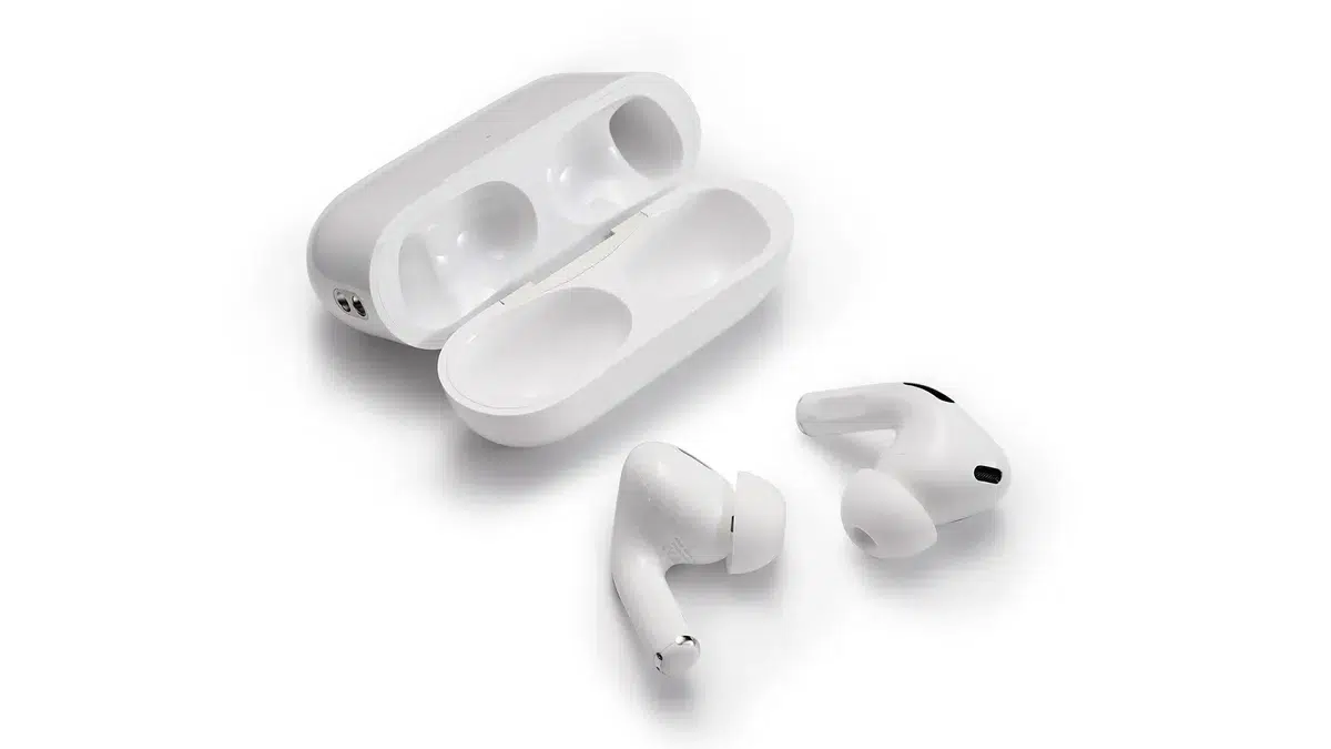 1. Apple AirPods Pro 2