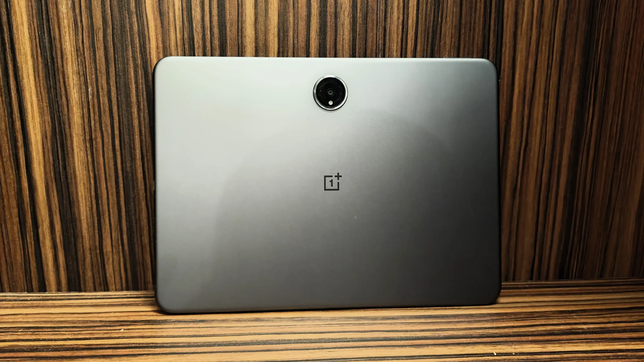 3. OnePlus Pad 2 – أفضل جهاز لوحي من الفئة المتوسطة scaled