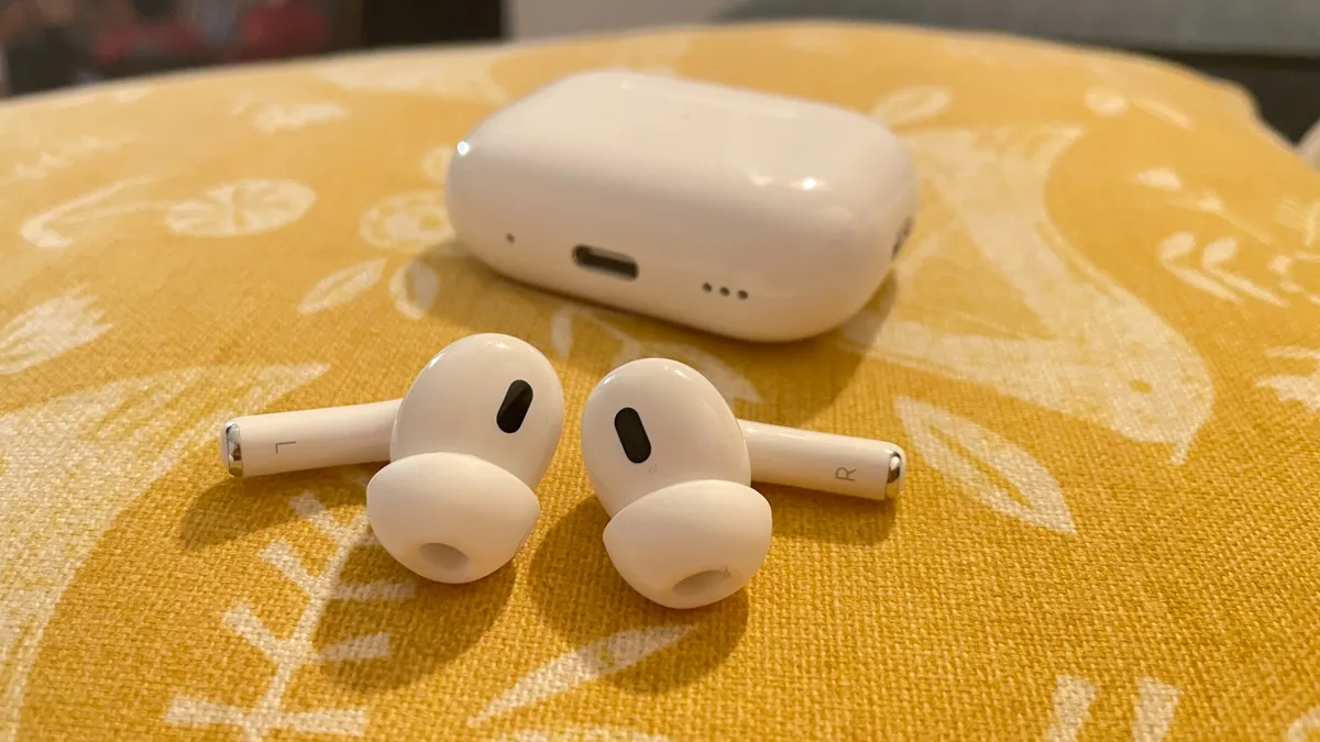 مراجعة سماعات ابل ايربودز برو 2 Apple AirPods Pro 2 الميزات