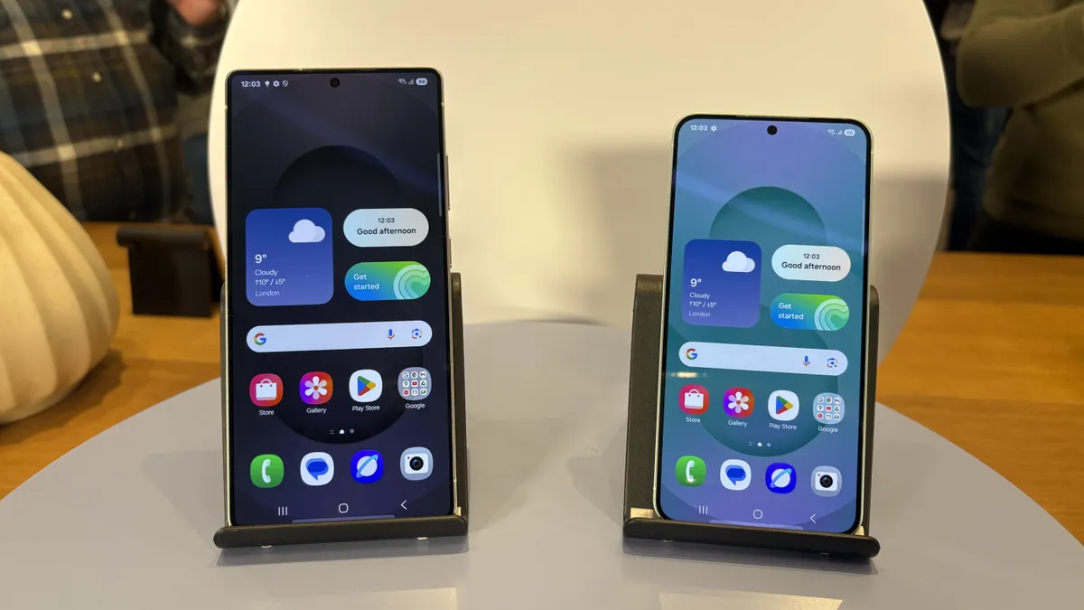 Samsung Galaxy S25 vs S24 التصميم والشاشة