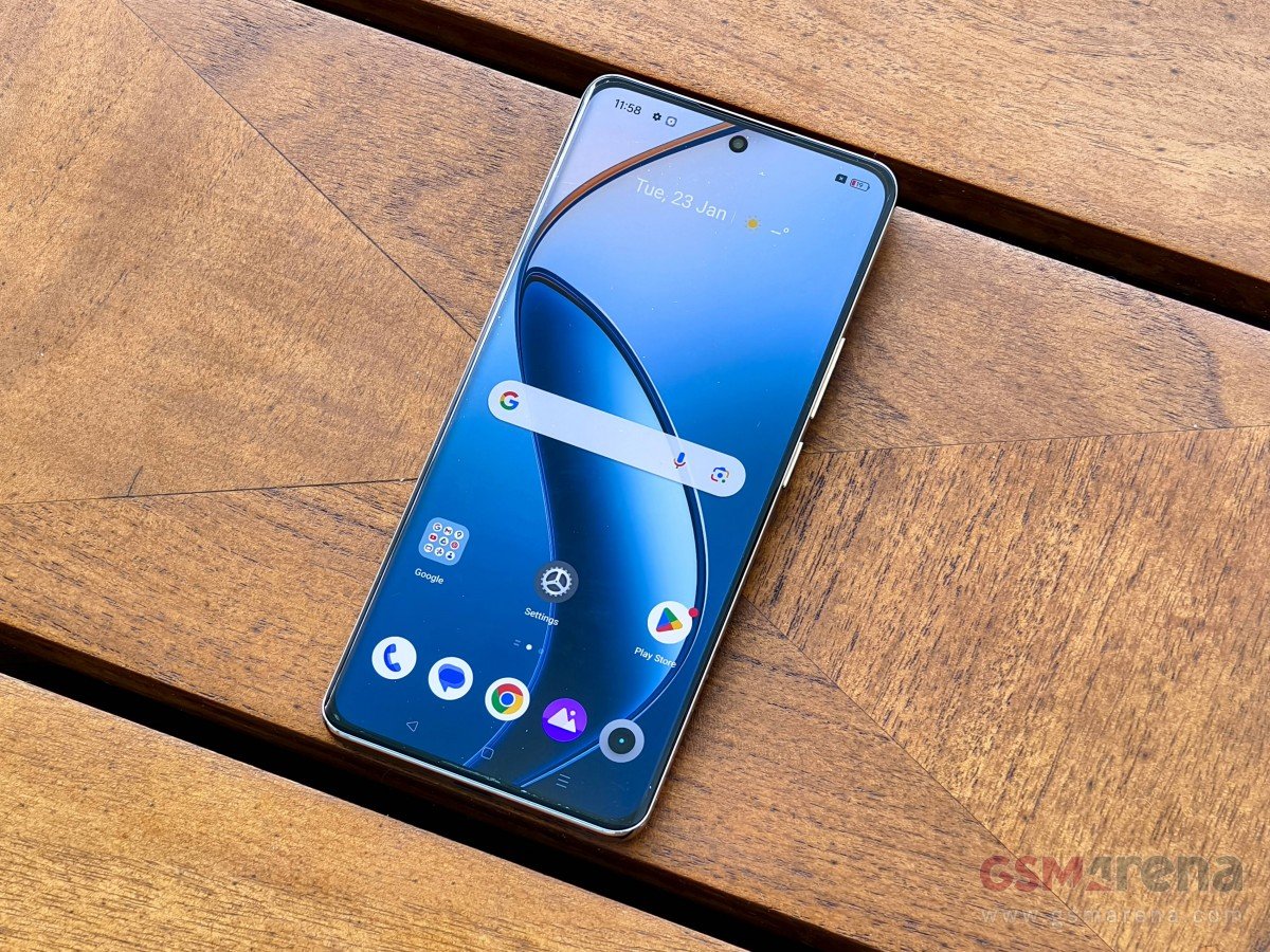 realme 12 pro فى مصر design 2