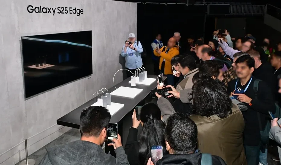 سامسونج تعلن عن نسخة رابعة غامضة من هاتف Galaxy S25 في Unpacked 2025