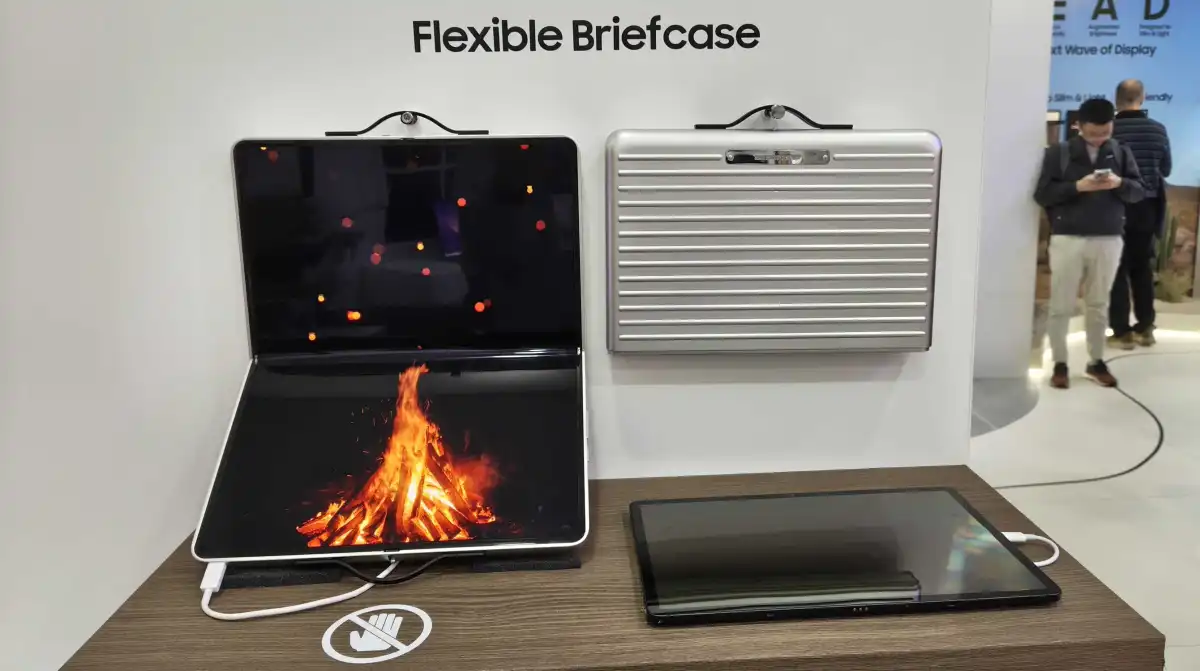 samsung flexible briefcase concept