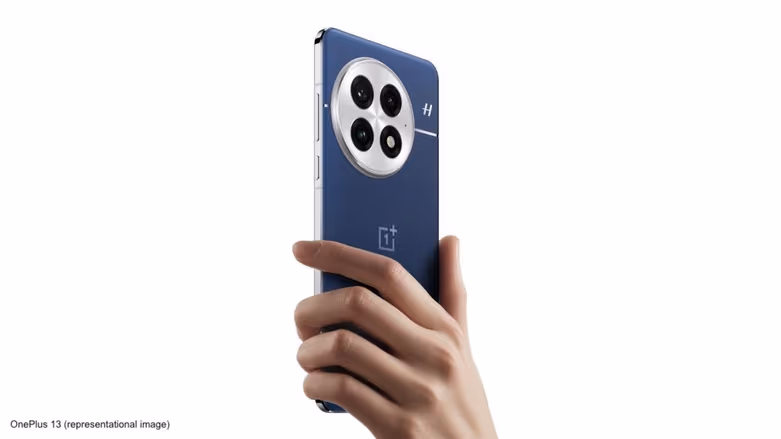 OnePlus 13 feat