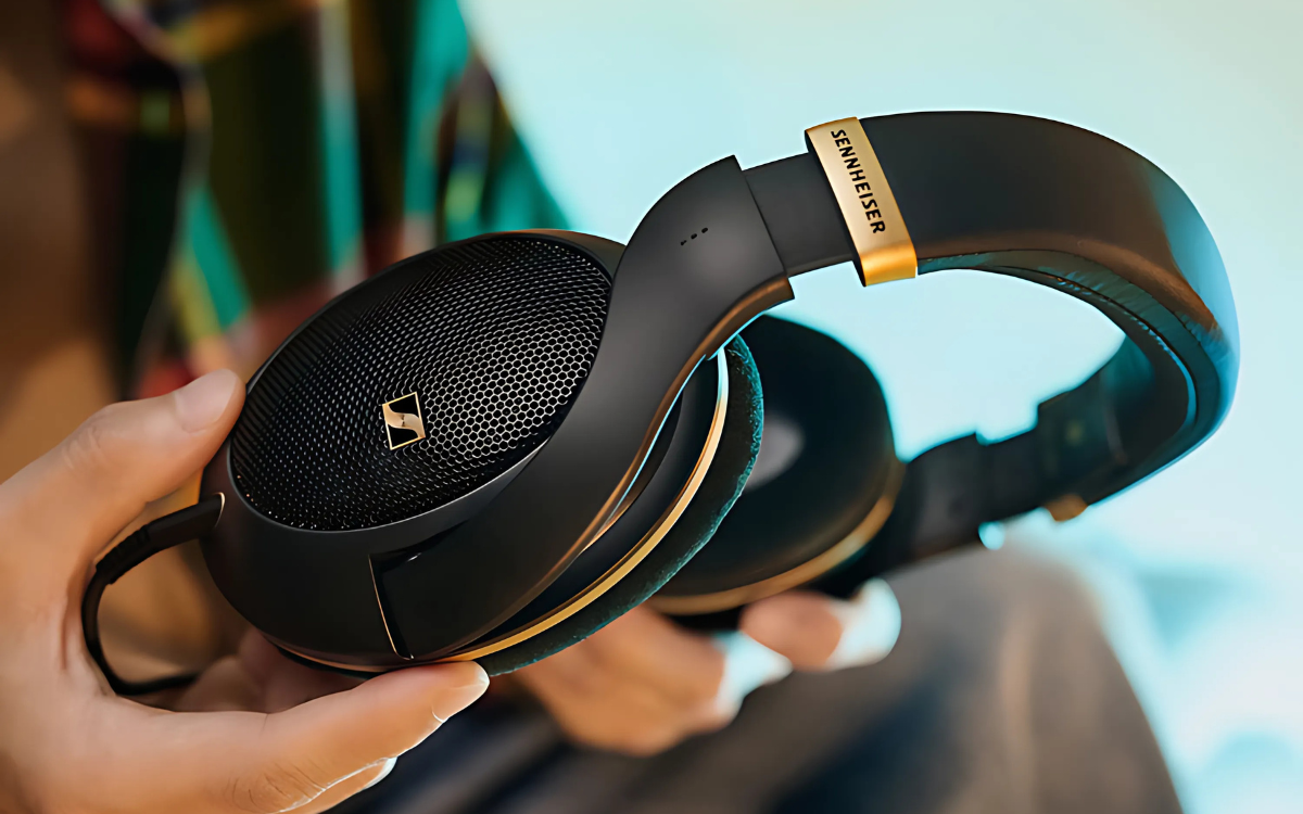 Sennheiser HD 505 headphones
