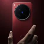 Vivo X200 Ultra red
