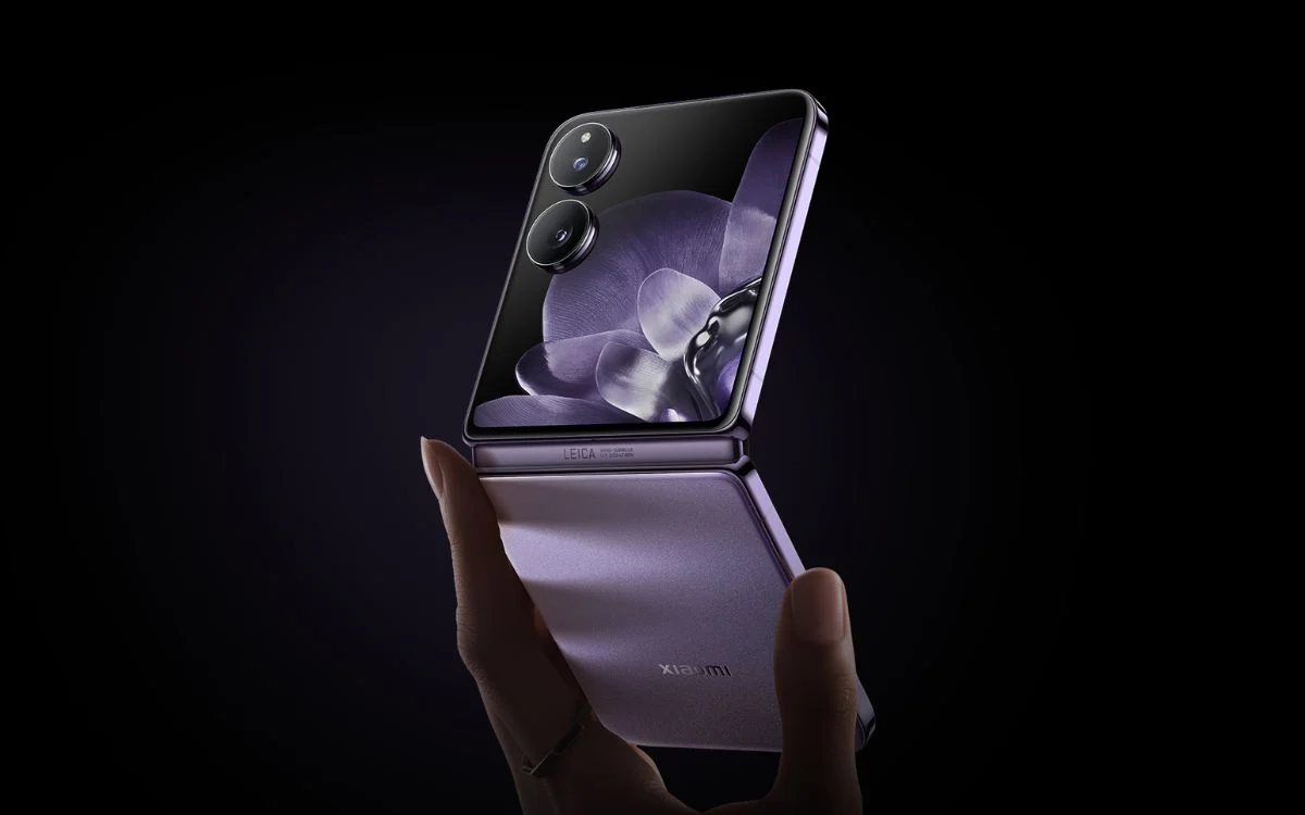 Xiaomi Mix Flip
