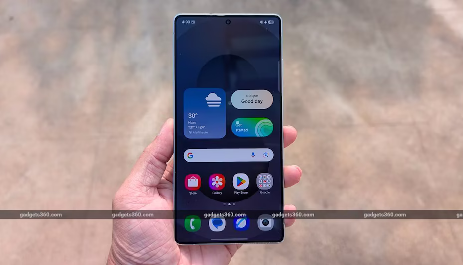 يحتوي هاتف Samsung Galaxy S25 Ultra على بطارية بسعة 5000 مللي أمبير في الساعة