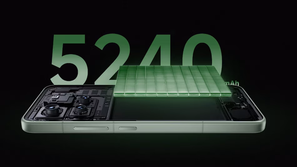 يحتوي هاتف Xiaomi 15 في الصين على بطارية بسعة 5400 مللي أمبير في الساعة