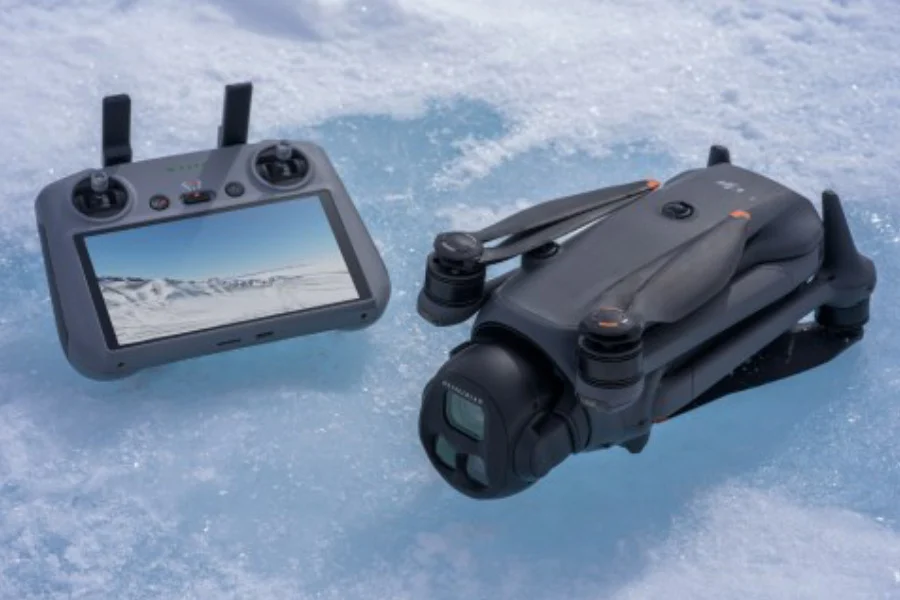 DJI Mavic 4 Pro Controller 1