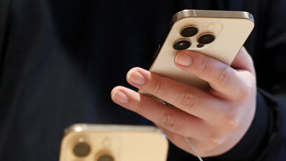 iphone reuters 1746011269621