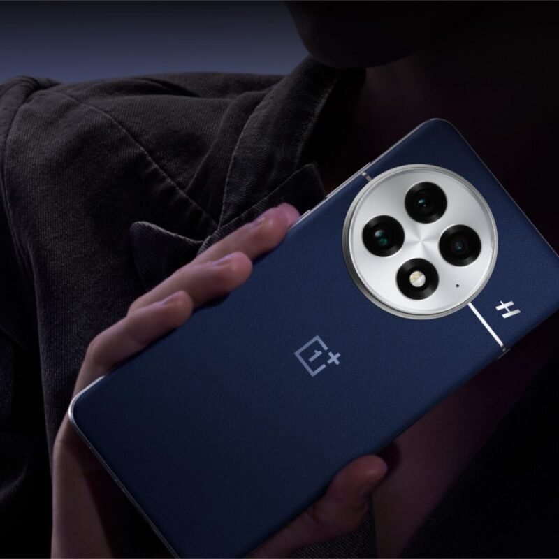 تسريبات مبكرة لهاتف OnePlus 15 تُظهر حجم شاشة مُخفّض وتحديث Snapdragon
