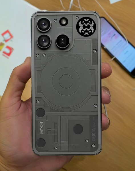 هاتف Nothing Phone (3) مقابل هاتف Nothing Phone (2)
