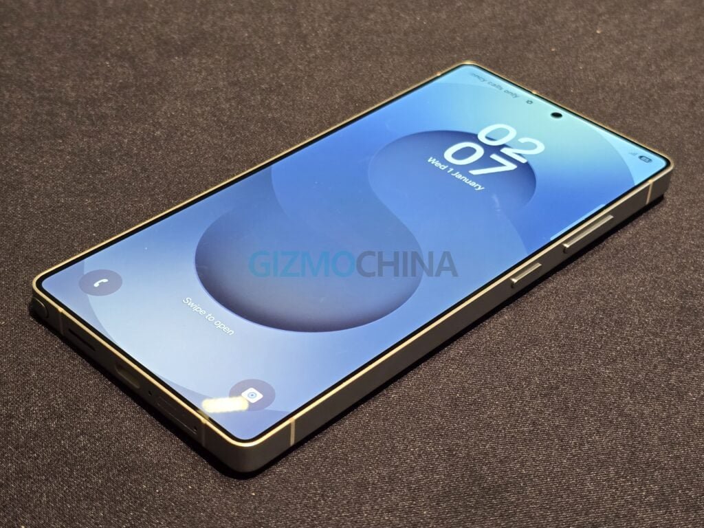 Galaxy S25 Ultra 1024x768 1