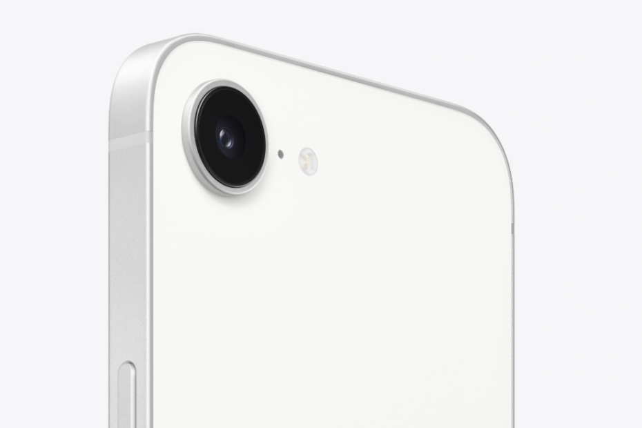 Apple iPhone 17e