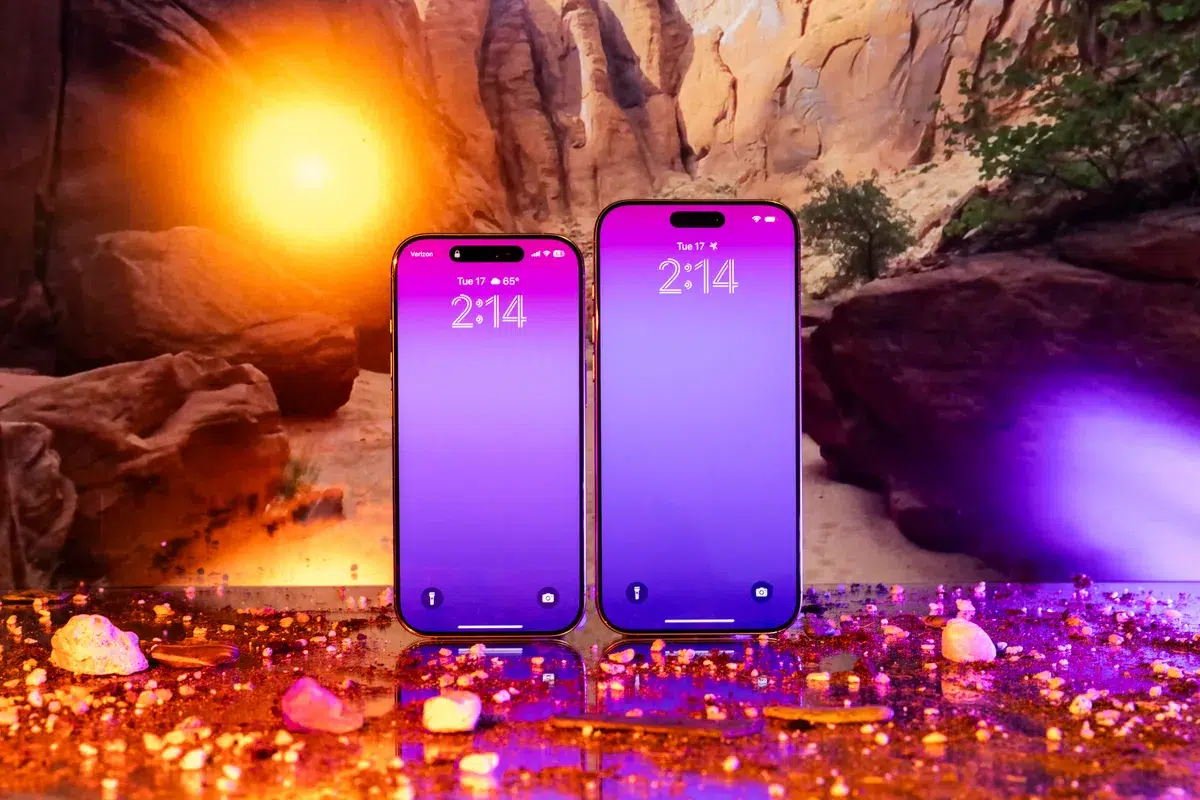 apple iphone 16 pro iphone 16 pro max apple intelligence siri halo glow 4816 2