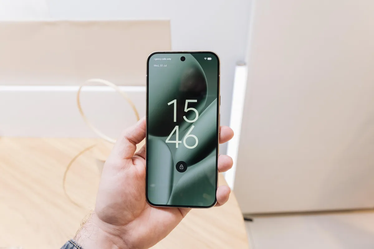 google pixel 10 pro xl review cnet lanxon 04