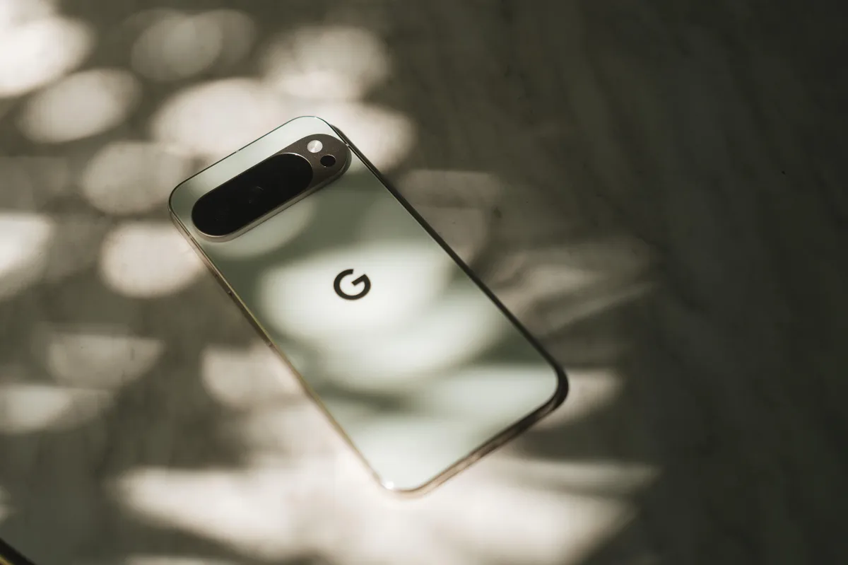 google pixel 10 pro xl review cnet lanxon 19