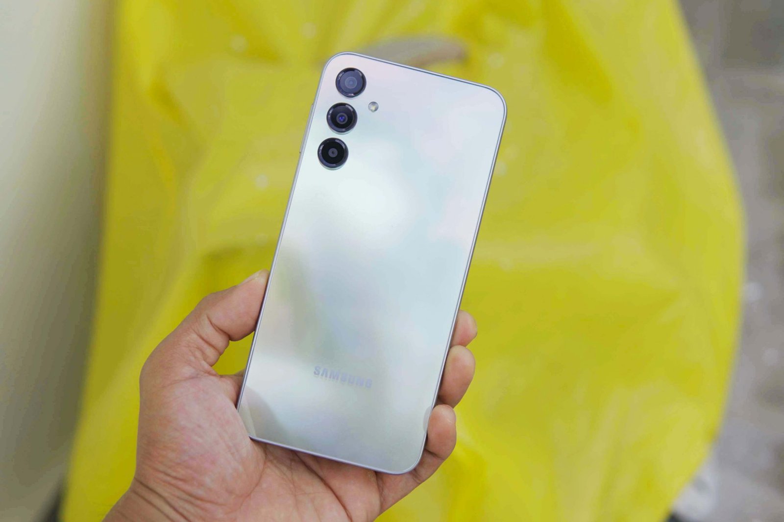 مواصفات و سعر تليفون سامسونج a24 في مصر: ألوان و رام 8 أو 6... 5 4 A24 Designss 2048x1365 1