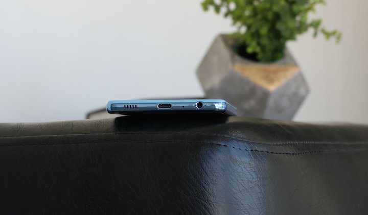 Samsung Galaxy A72 Review 1