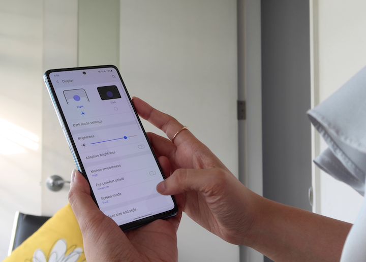 Samsung Galaxy A72 Review 22