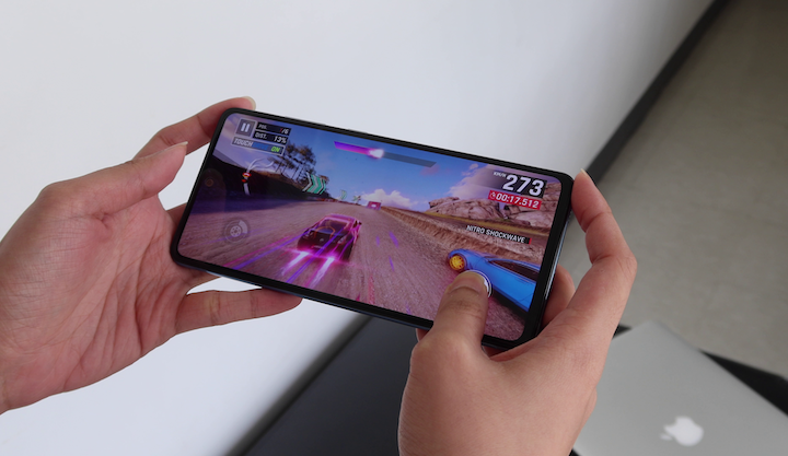 Samsung Galaxy A72 Review 24