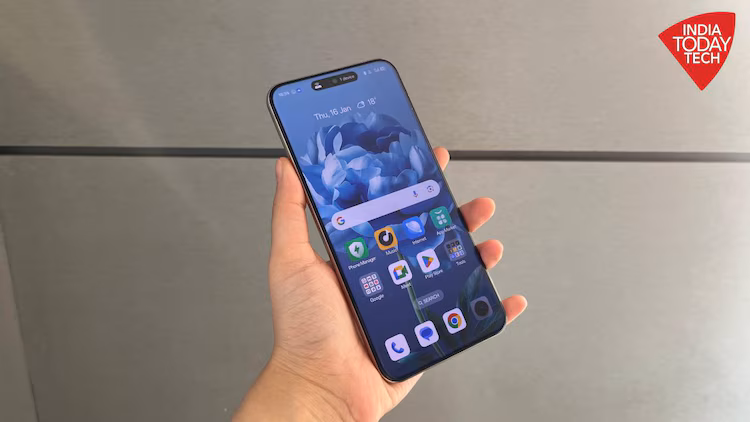 ريلمي 14 برو بلس: الملك الجديد للفئة المتوسطة؟ 4 realme 14 pro display