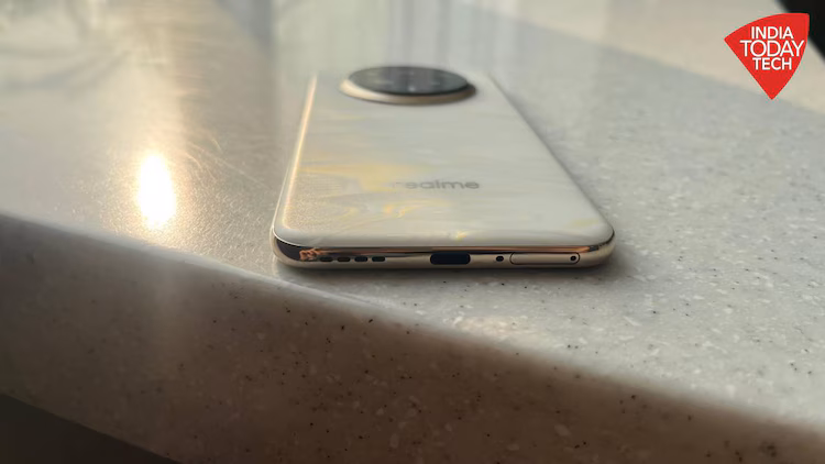 ريلمي 14 برو بلس: الملك الجديد للفئة المتوسطة؟ 10 realme type c battery