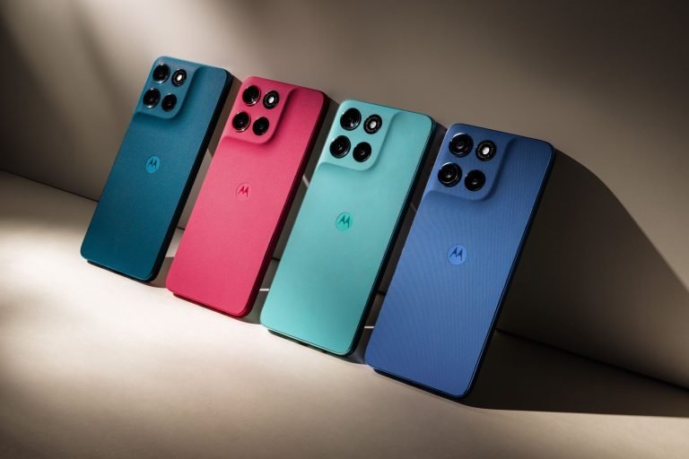 هاتف Motorola Edge 70 يتميز بتصميمه النحيف للغاية، ولكنه يتمتع ببطارية ضخمة 8 هاتفي موتو جي 57 باور وموتو جي 57 بعمر بطارية