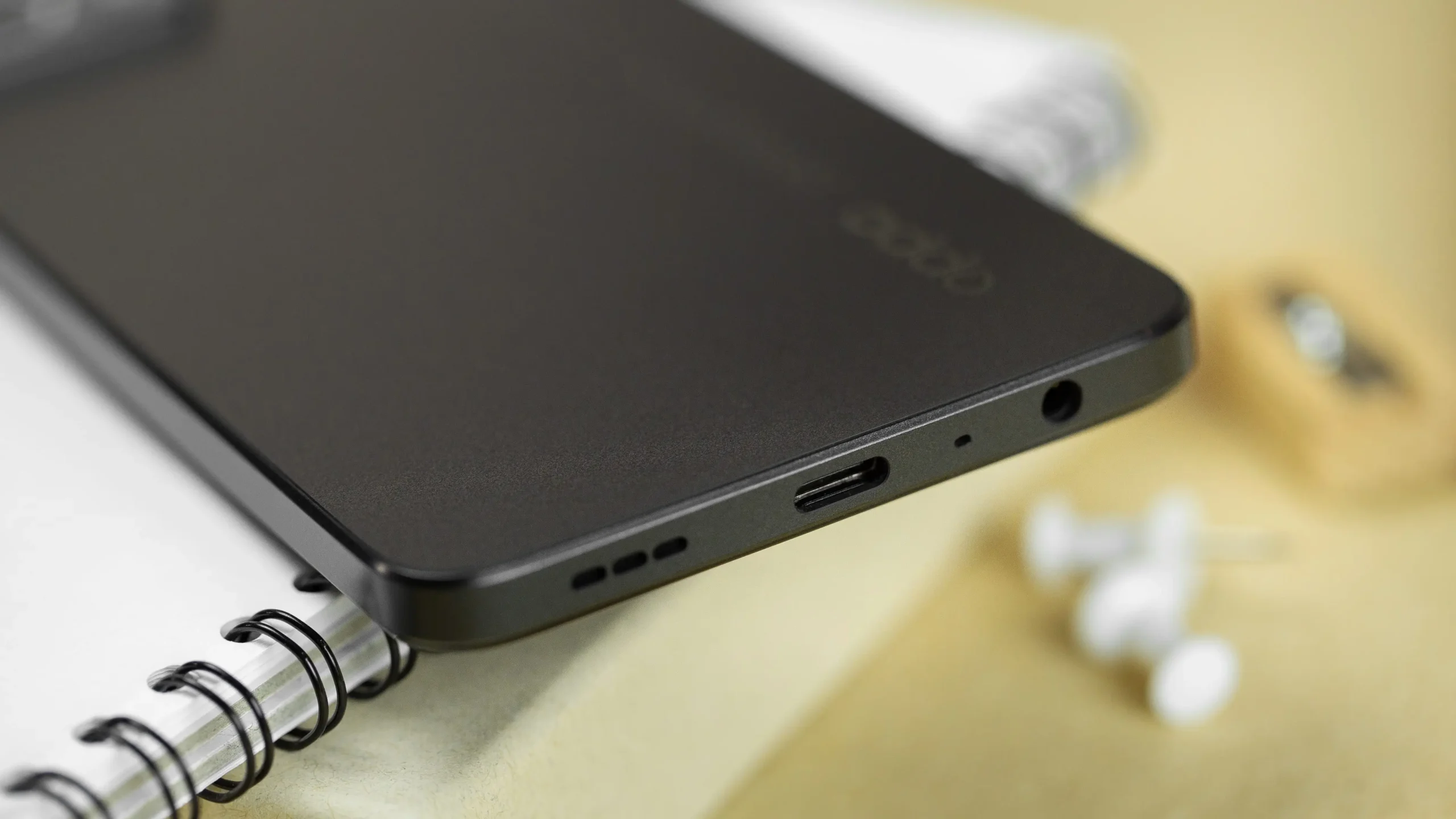 سعر اوبو رينو 7 في مصر 5G: مواصفات Oppo Reno 7 و عيوبه 19 NextPit Oppo Reno 7 USB scaled