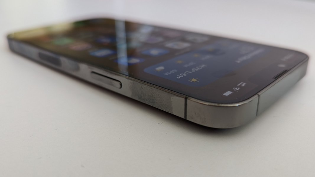 iphone13pro stainless steel