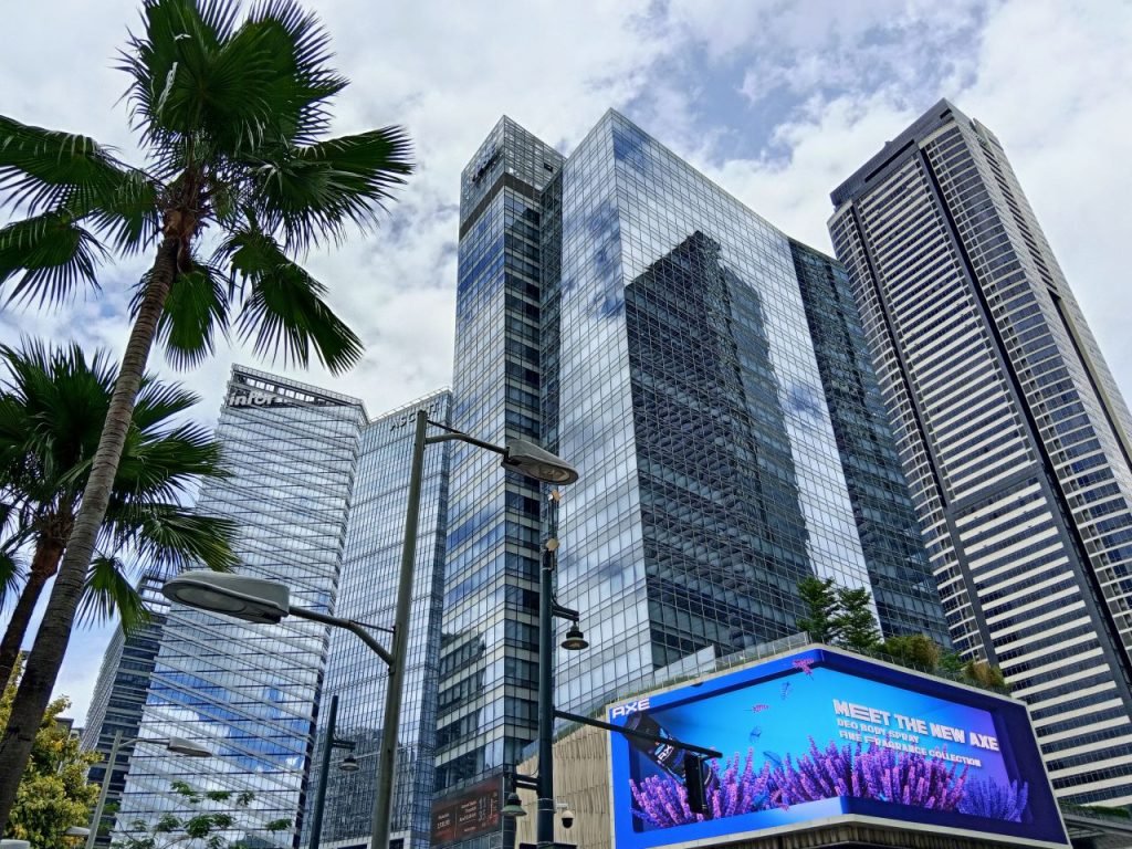 سعر ريلمي c65 : مميزات و عيوب ريلمي C65 12 realme c65 sample photos 5th street commercial buildings bgc texture 20240621 gadgetmatch 1024x768 1