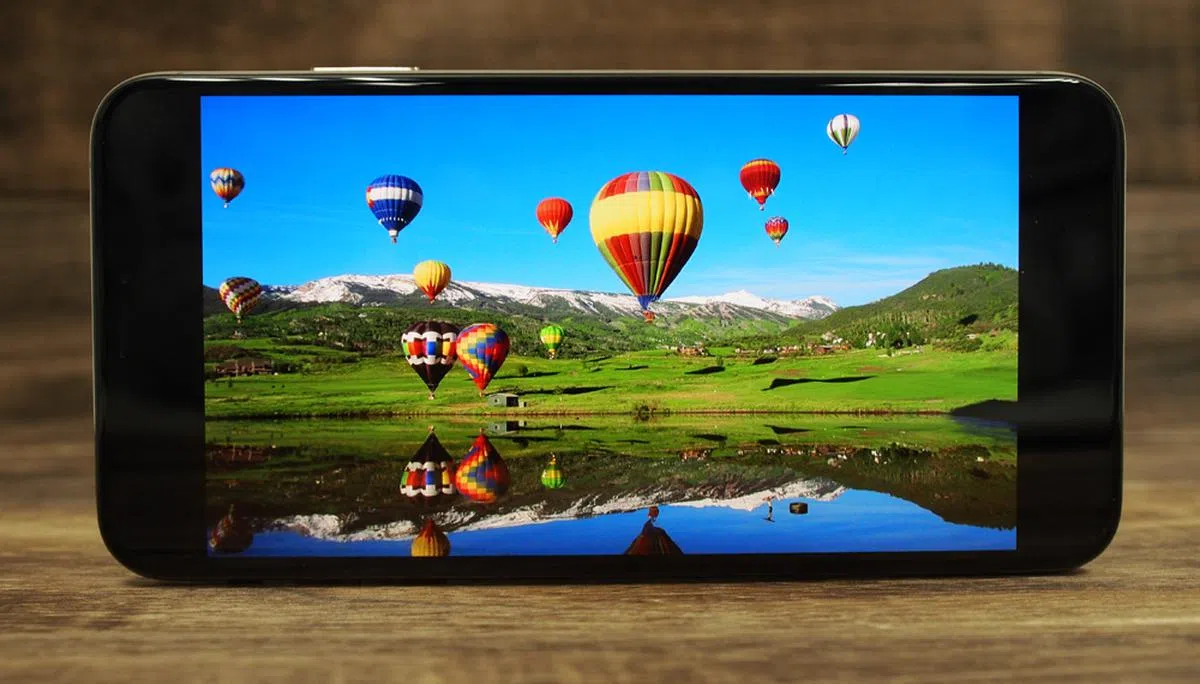 سعر ايفون اكس ماكس في مصر 256 جيجا مع الصور 9 أفضل شاشة لعرض محتوى HDR