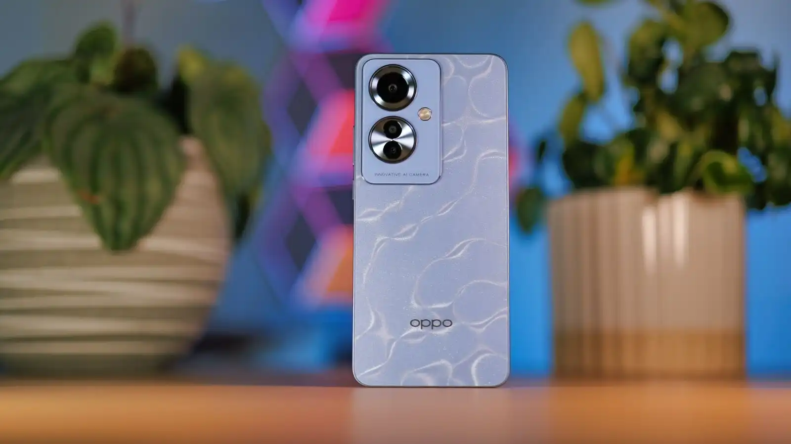 ٦. Oppo Reno 11 F 5G – أفضل هاتف في الفئة المتوسطة الدنيا