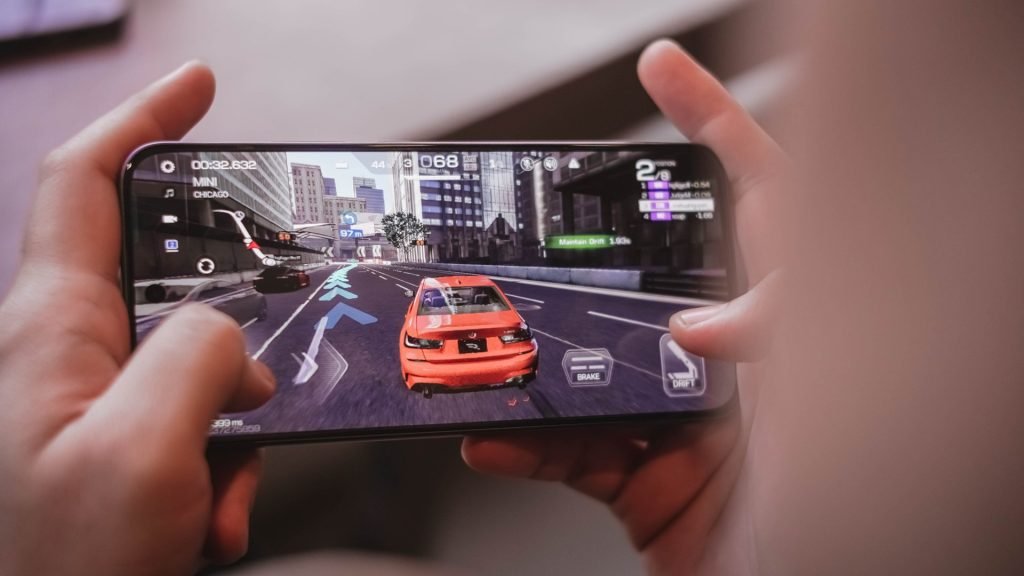 سعر أوبو A6 برو - مواصفات Oppo A6 Pro 8 251201 GadgetMatch OPPO A6 Pro 5G Usage Gaming Racing Master 1b 1024x576 1