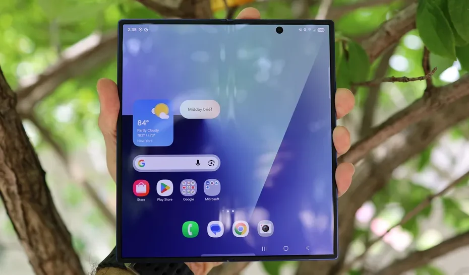 يبدو أن سامسونج تركز على الهواتف القابلة للطي في عام 2026 - إليك ثلاثة أسباب محتملة لذلك 12 VKF3YzFPFC7nMZdTNJV3D8 970 80.jpg