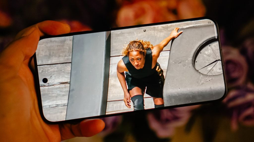 سعر OPPO Find X9 و مواصفاته - مميزات و عيوب أوبو فايند إكس 9 4 gadgetmatch 20251219 oppo find x9 23 netflix physical asia 1024x576 1