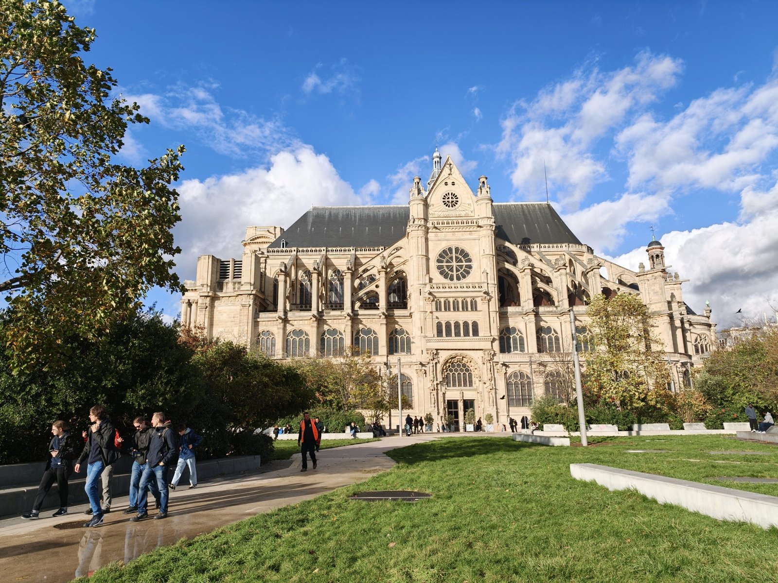 مراجعة هاتف Oppo Find X9 Pro: مصور بارع يفتقر إلى بريق معين 37 img20251023163055 scaled