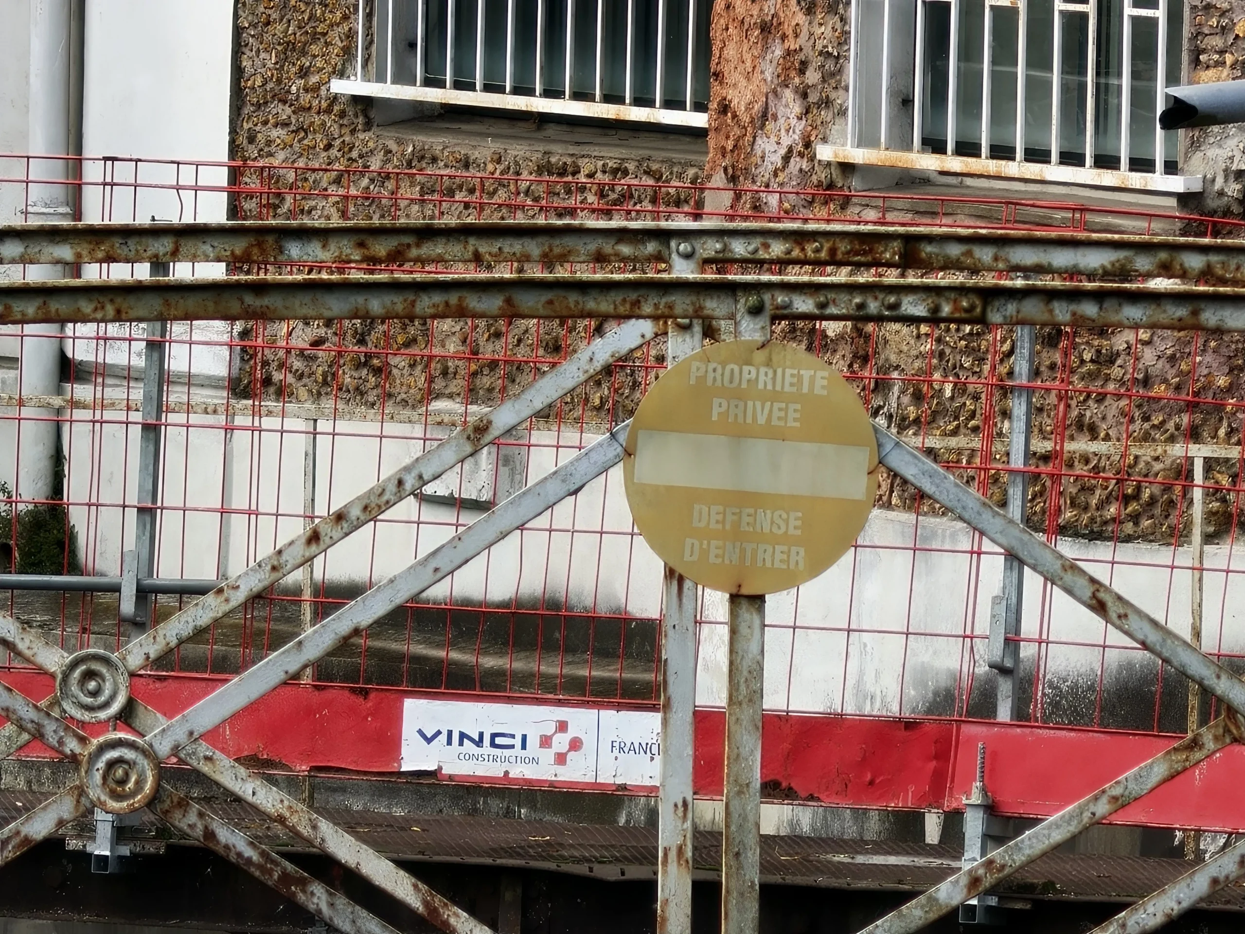 مراجعة هاتف Oppo Find X9 Pro: مصور بارع يفتقر إلى بريق معين 66 img20251024150912 copie scaled