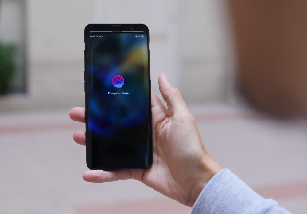 مراجعة هاتف Oppo Find X: جمال هيلين، ونقاط ضعفه 16 oppo find x p9130389 1 1000x696 1