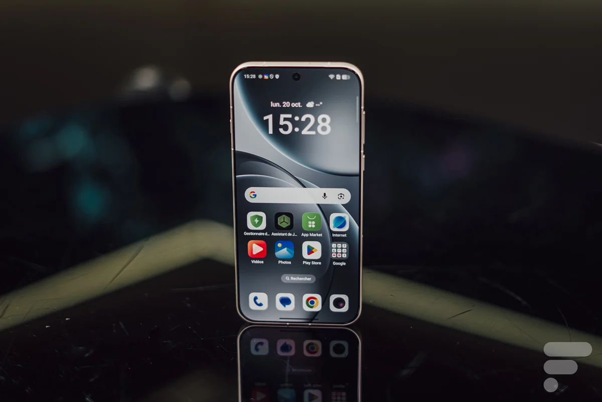 مقارنة بين هاتف OnePlus 15 وهاتف OPPO Find X9 Pro: كيف تختار أفضل هاتف ذكي عالي المواصفات؟ 5 oppo find x9 pro 2 2