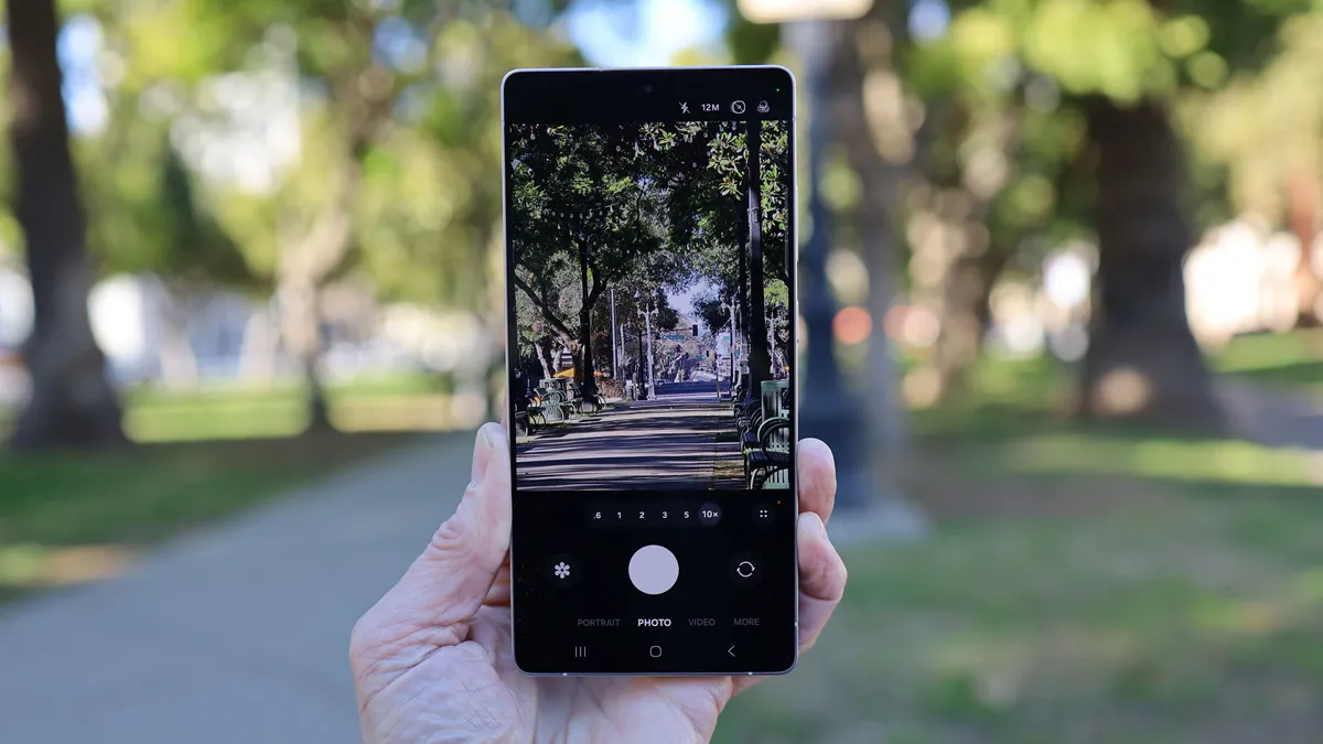 سعر سامسونج اس 26 الترا مواصفات samsung galaxy s26 ultra 8 تحسينات طفيفة على الكاميرا