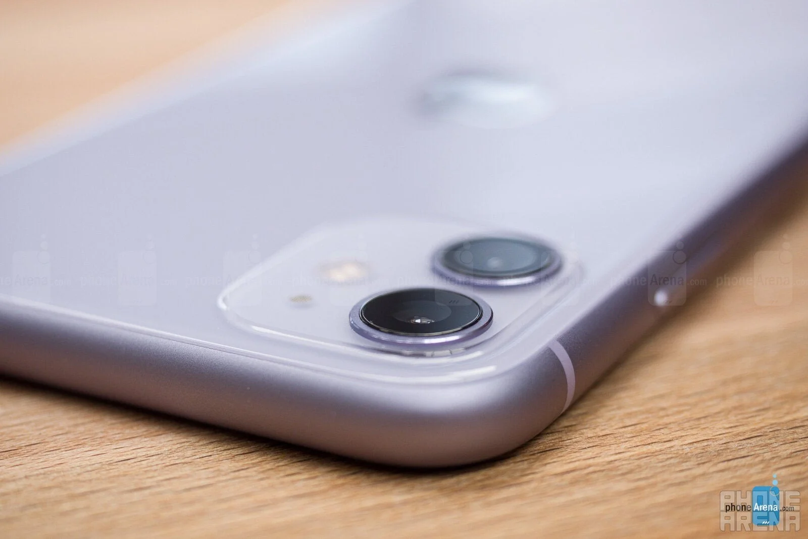 أعدتُ النظر في هاتف آيفون ١١، وأعجبني بشكلٍ غريب. 1 Apple iPhone 11 Review006