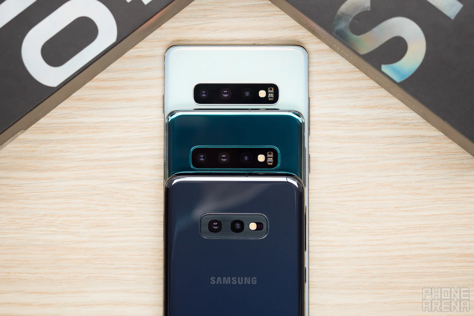 قد تكون آبل تُفكر في إعادة استخدام هذه الميزة القديمة من سامسونج. لماذا الآن؟ 1 Galaxy S10 Family