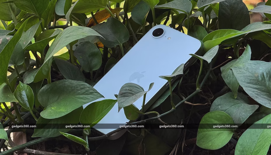 من المتوقع إطلاق هاتف iPhone 17e مع ترقية رئيسية واحدة في المكونات 11 apple iphone 16e design ip68 gadgets 360 1742907852774