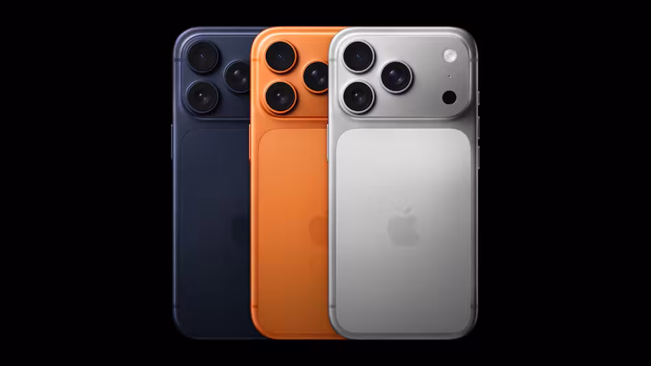 يُقال إن سلسلة هواتف آيفون 18 برو ستُطرح بأسعار العام الماضي رغم ارتفاع تكاليف المكونات. 1 apple iphone 17 pro series 1770790177730