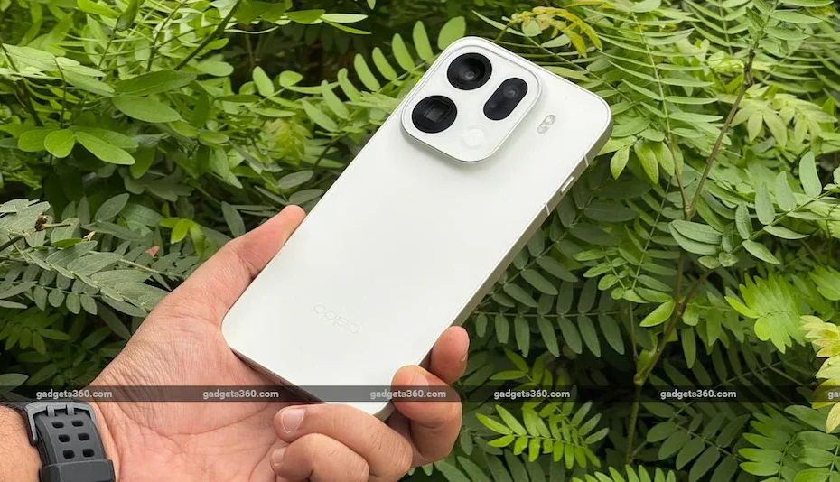 يُشاع أن هاتفًا رائدًا غامضًا سيضم كاميرا أمامية بدقة 100 ميجابكسل 6 oppo find x9 pro first impressions7 1761665044854